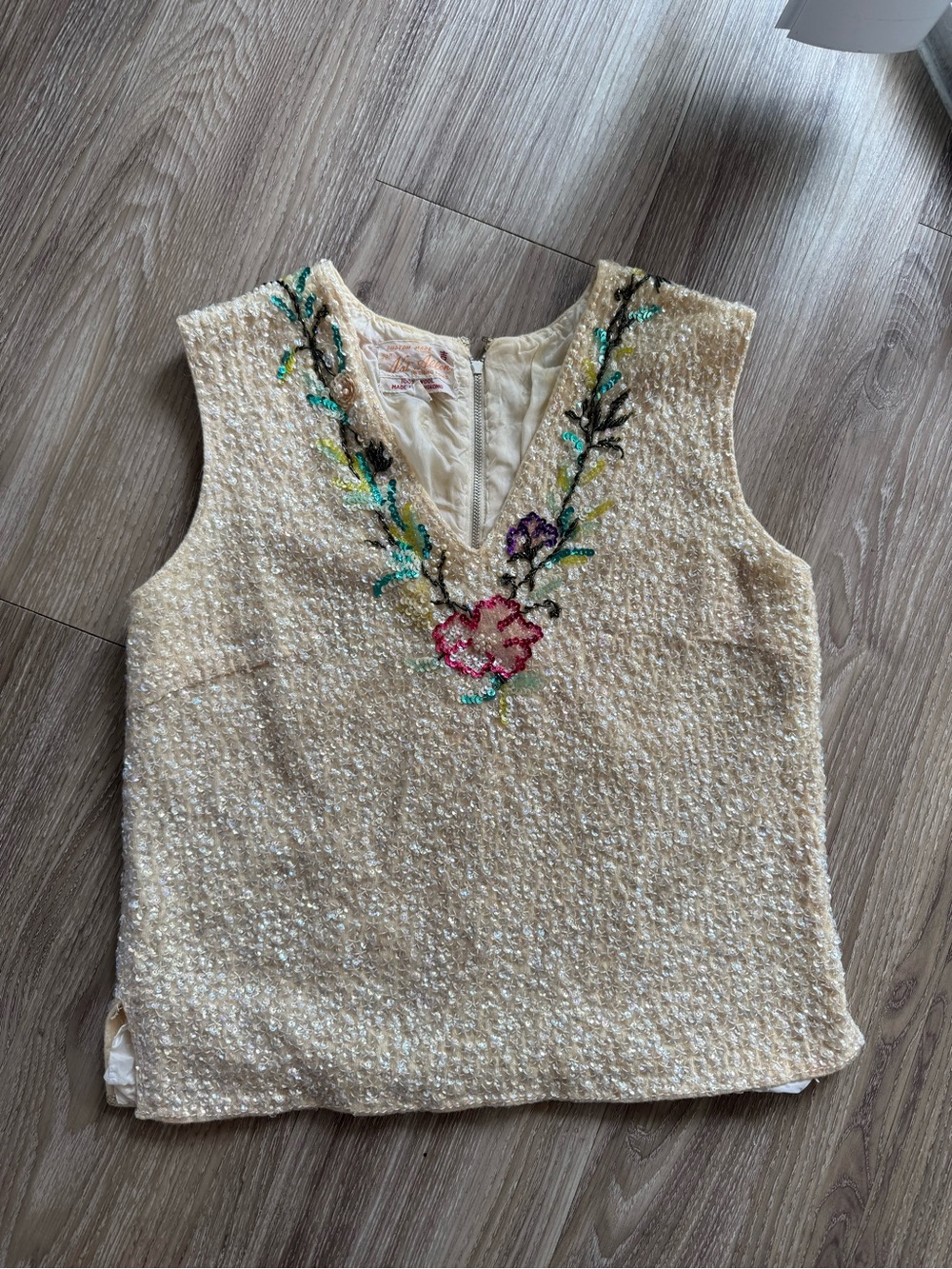 Embroidered Cream V-Neck Sleeveless Top